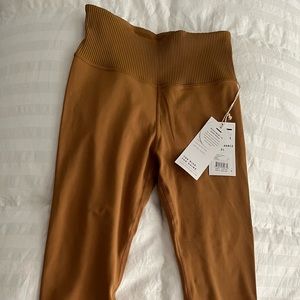 Brand new Vuori Rib Studio leggings